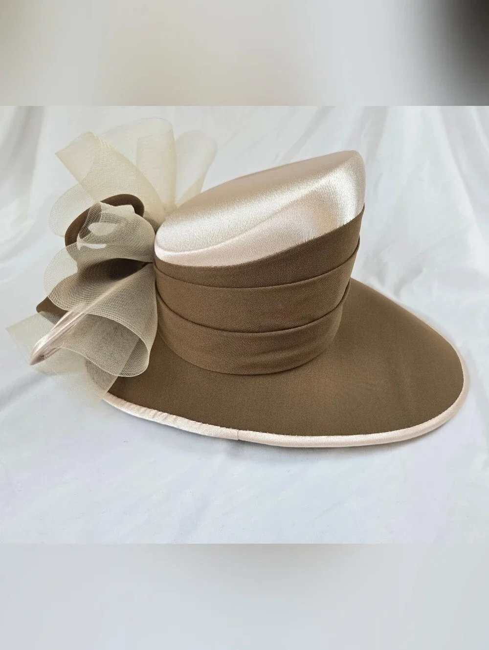 Moshita Couture Women’s Church Derby Hat Beige Brown Satin Bow Formal Hat OS